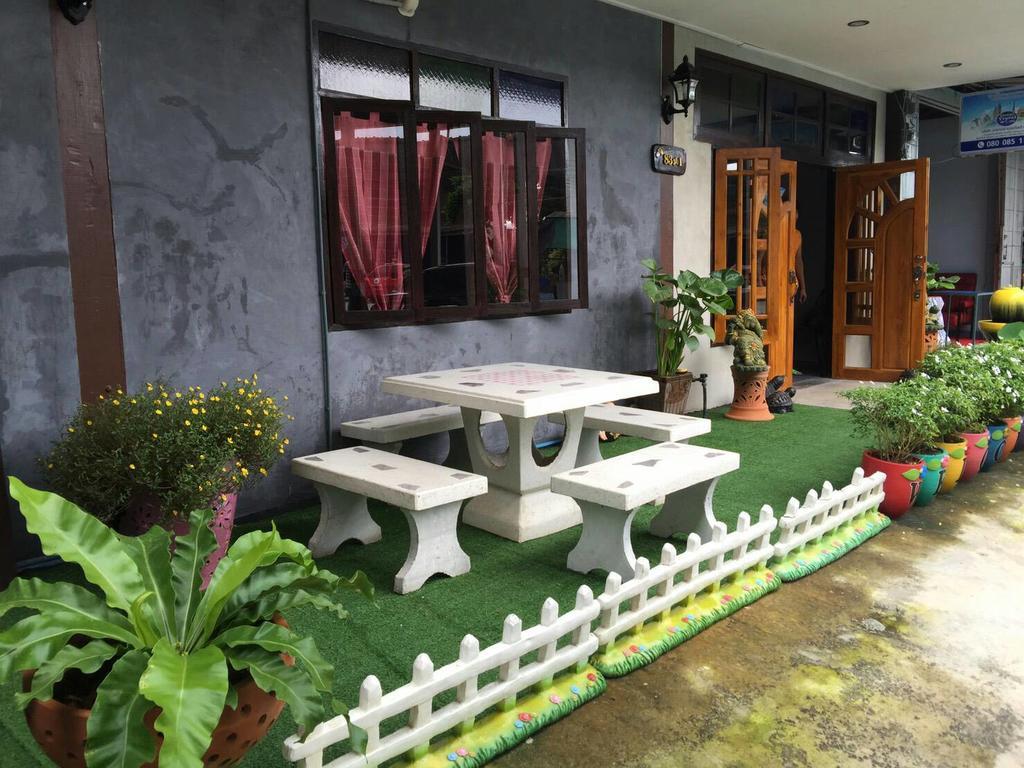 Sawang Guesthouse Ban Sawang Yai Esterno foto