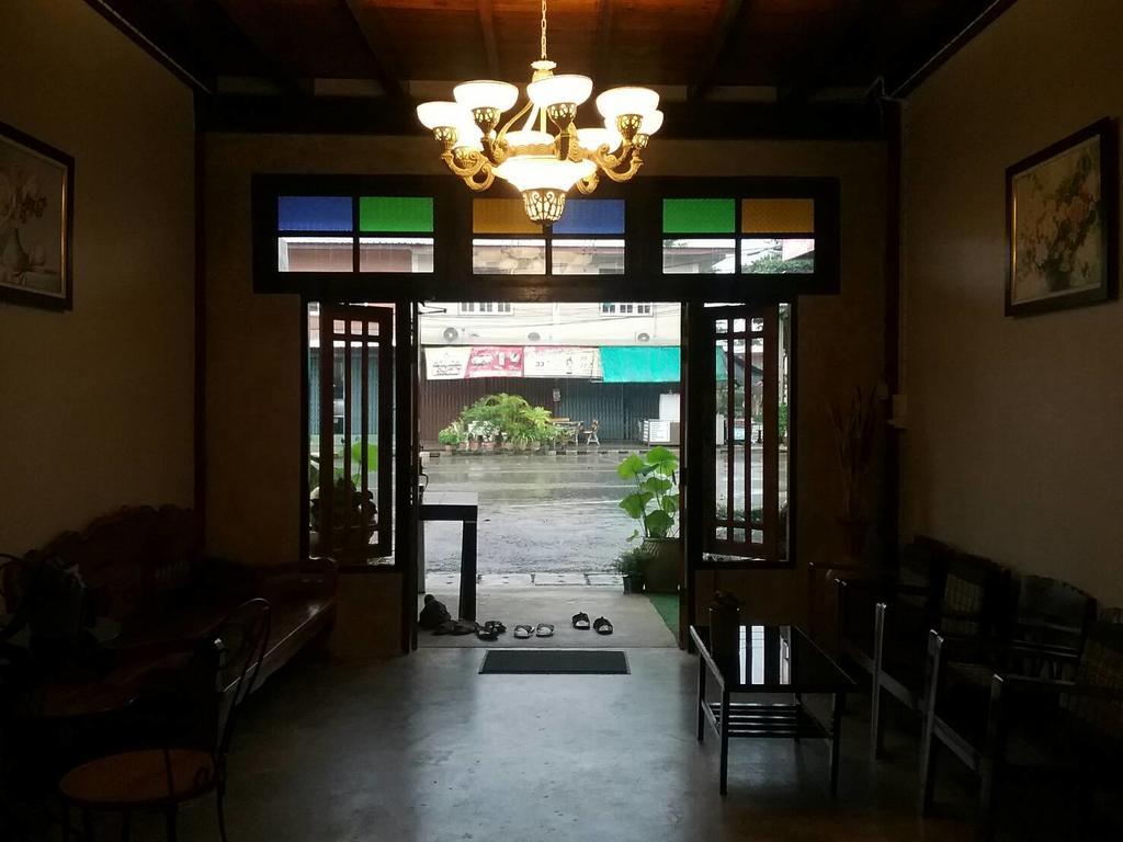 Sawang Guesthouse Ban Sawang Yai Esterno foto